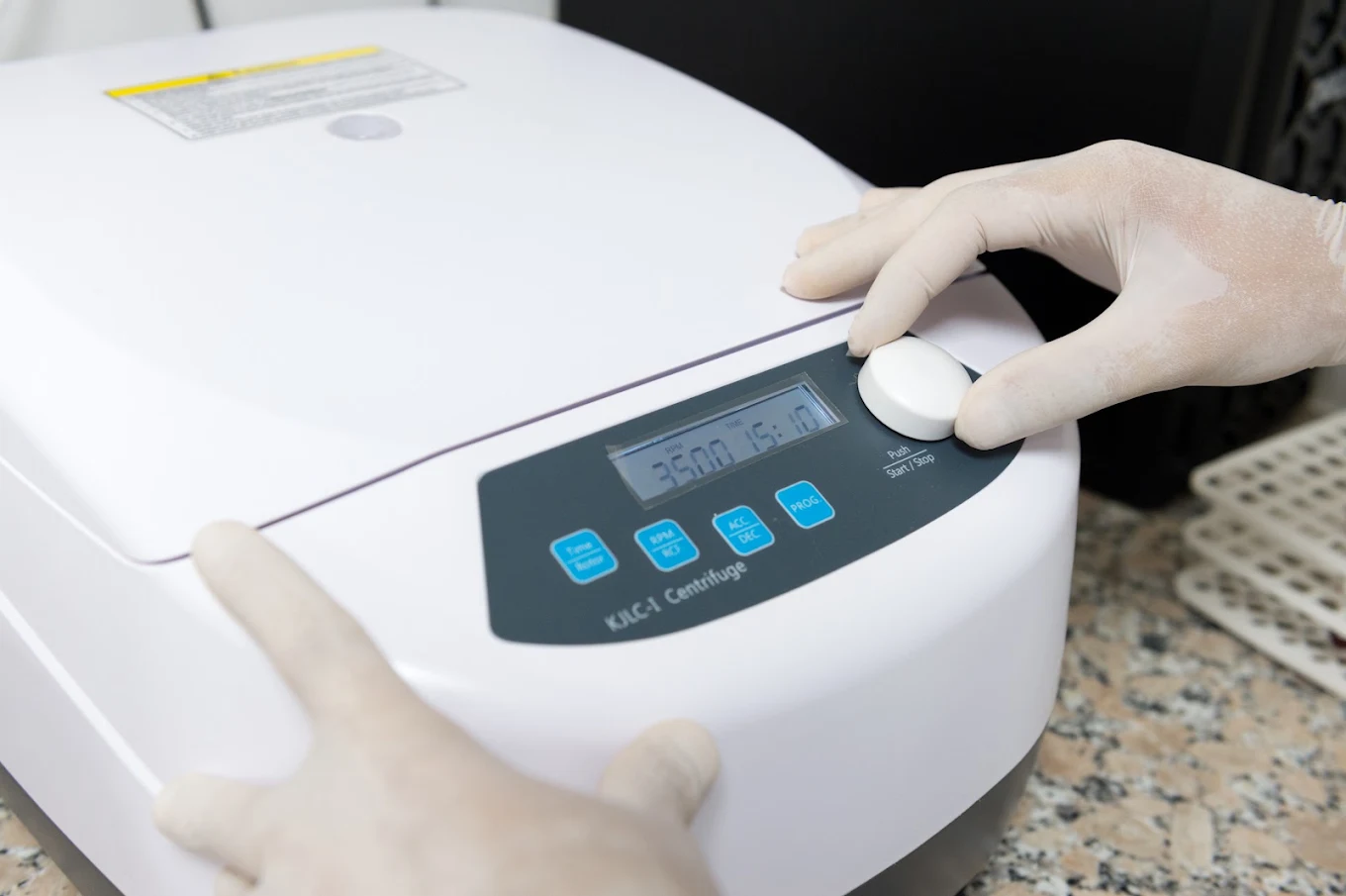 Centrifugeuse de laboratoire